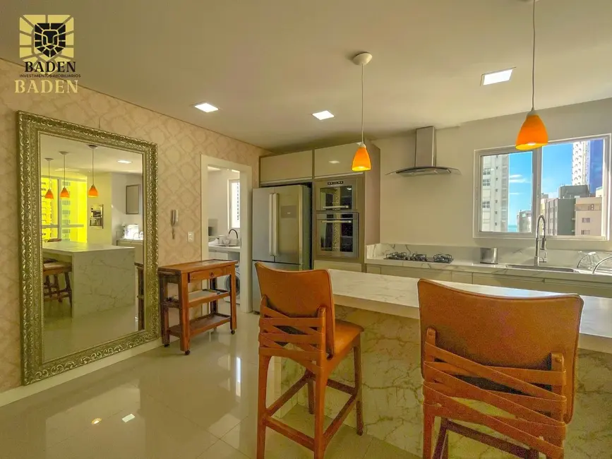 Foto 2 de Apartamento com 4 quartos à venda, 146m2 em Centro, Balneario Camboriu - SC
