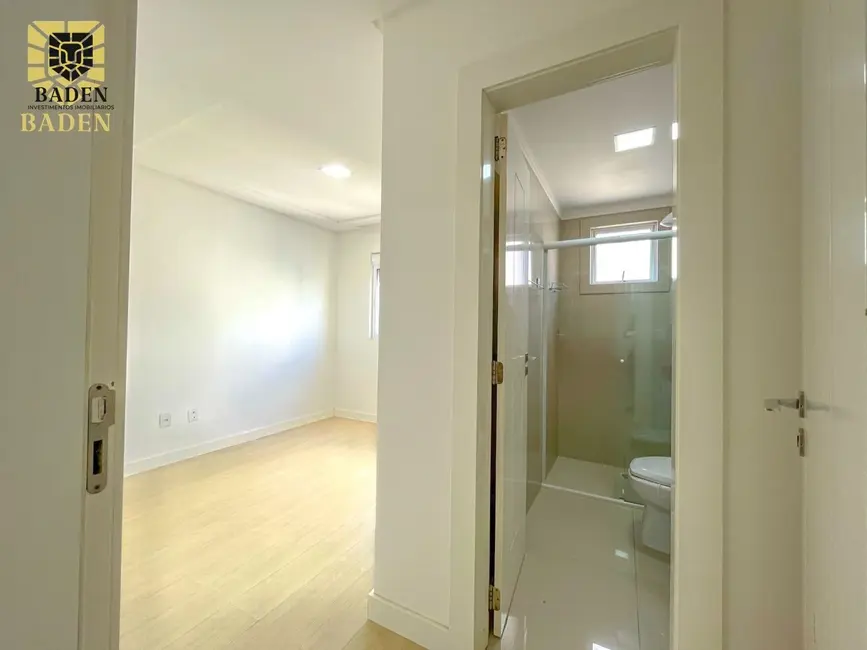 Foto 9 de Apartamento com 4 quartos à venda, 146m2 em Centro, Balneario Camboriu - SC
