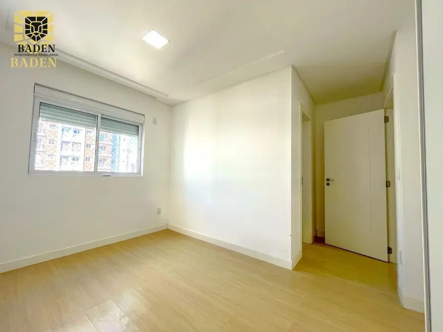 Foto 7 de Apartamento com 4 quartos à venda, 146m2 em Centro, Balneario Camboriu - SC