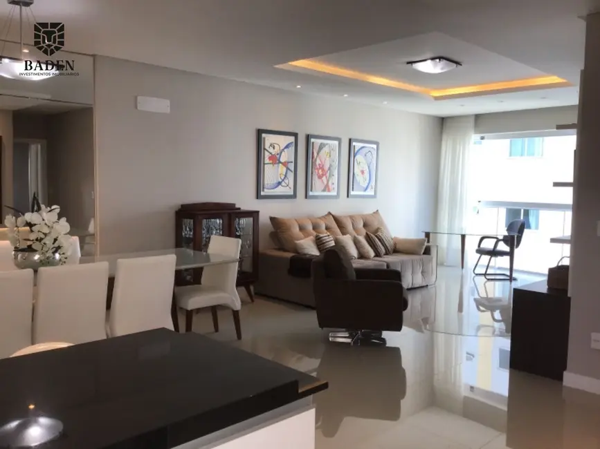 Foto 2 de Apartamento com 4 quartos à venda, 130m2 em Pioneiros, Balneario Camboriu - SC