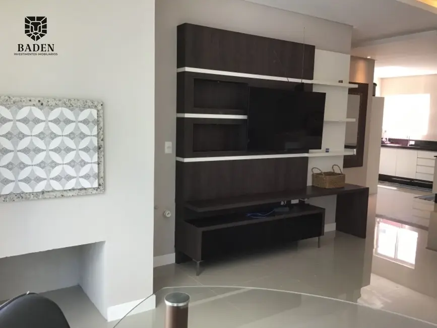 Apartamento com 4 quartos à venda, 130m2 em Pioneiros, Balneario Camboriu - SC - imagem 9 Foto 9 de Apartamento com 4 quartos à venda, 130m2 em Pioneiros, Balneario Camboriu - SC