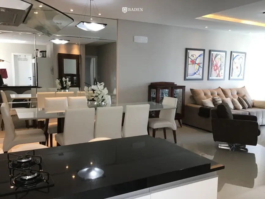 Foto 5 de Apartamento com 4 quartos à venda, 130m2 em Pioneiros, Balneario Camboriu - SC