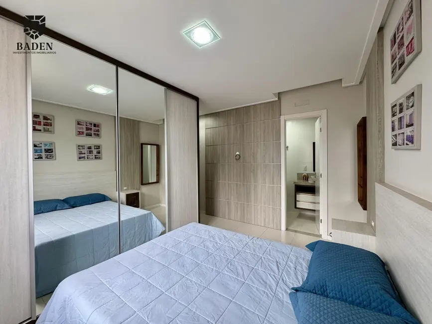 Apartamento com 2 quartos à venda, 81m2 em Balneario Camboriu - SC - imagem 8 Foto 8 de Apartamento com 2 quartos à venda, 81m2 em Balneario Camboriu - SC