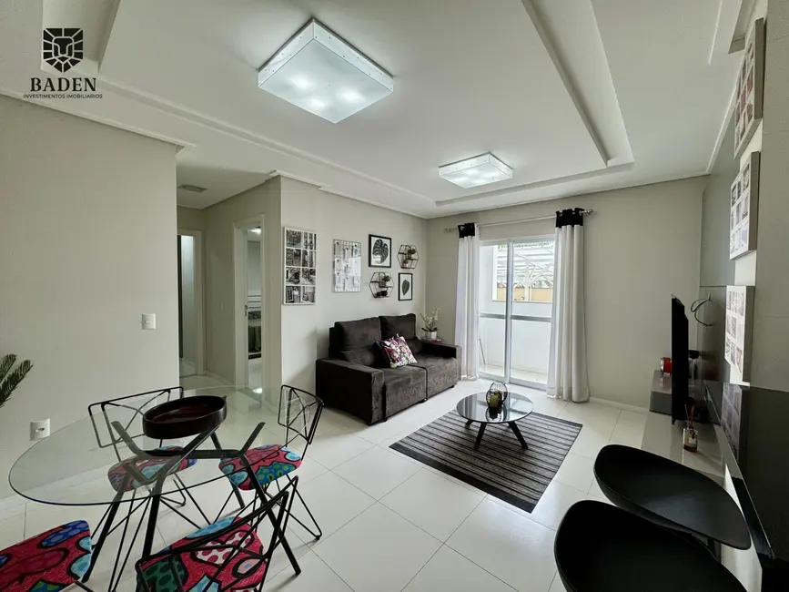Foto 2 de Apartamento com 2 quartos à venda, 81m2 em Balneario Camboriu - SC