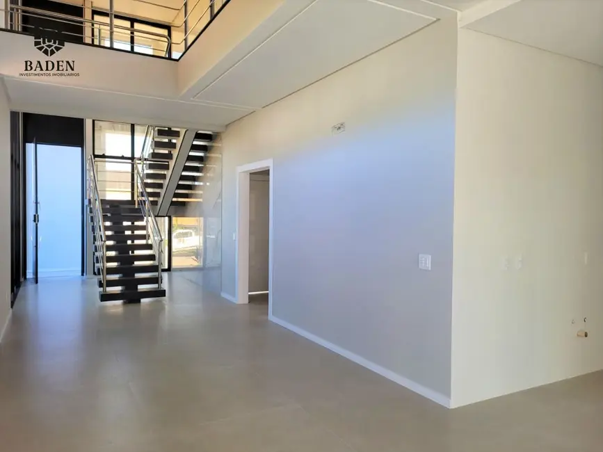 Foto 4 de Casa com 4 quartos à venda, 286m2 em Santa Regina, Camboriu - SC