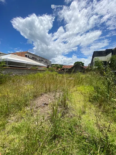 Foto 3 de Terreno / Lote à venda, 392m2 em Nova Esperança, Balneario Camboriu - SC