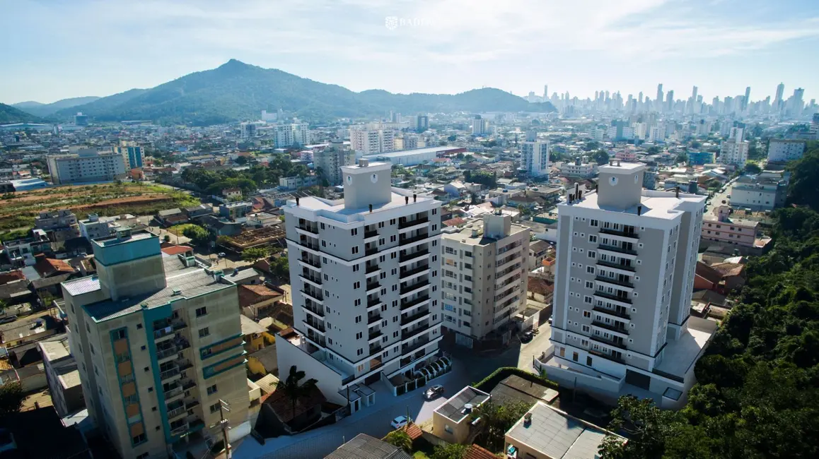 Foto 4 de Apartamento com 2 quartos à venda, 99m2 em Camboriu - SC