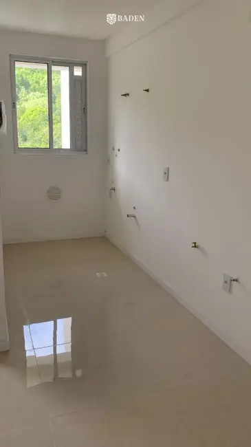 Foto 2 de Apartamento com 2 quartos à venda, 62m2 em Camboriu - SC