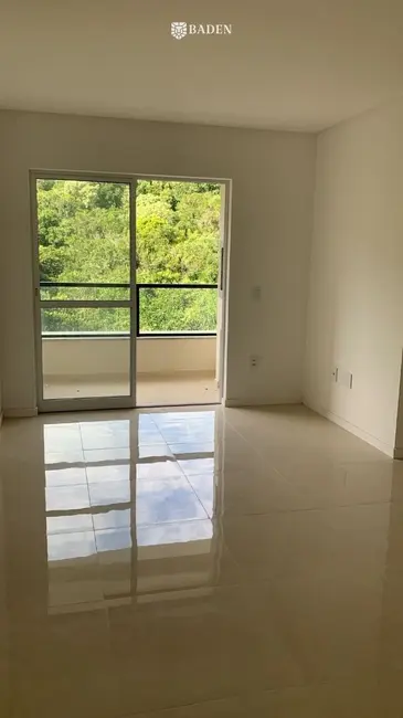 Foto 3 de Apartamento com 2 quartos à venda, 62m2 em Camboriu - SC