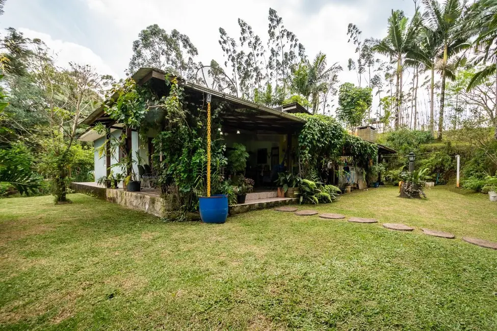 Foto 1 de Chácara com 7 quartos à venda, 500m2 em Camboriu - SC