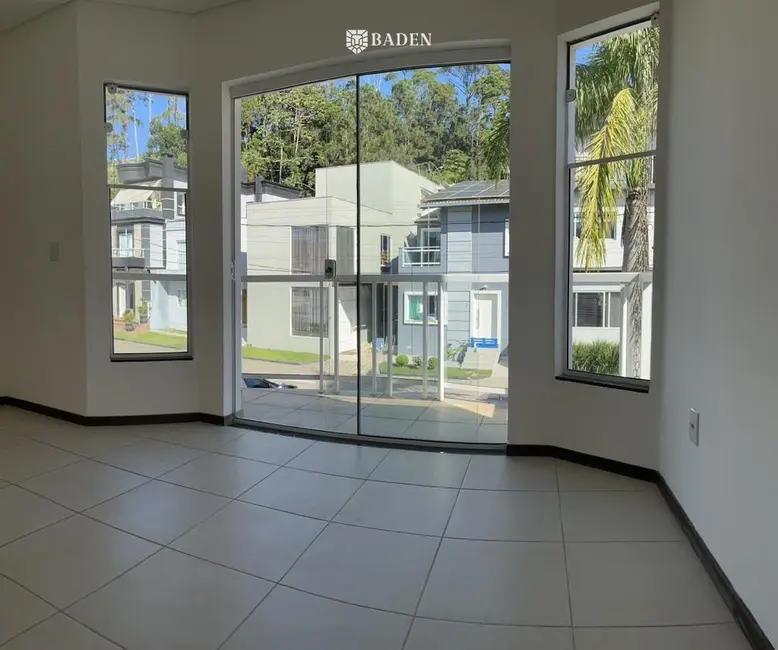 Foto 4 de Sobrado com 2 quartos à venda, 105m2 em Camboriu - SC