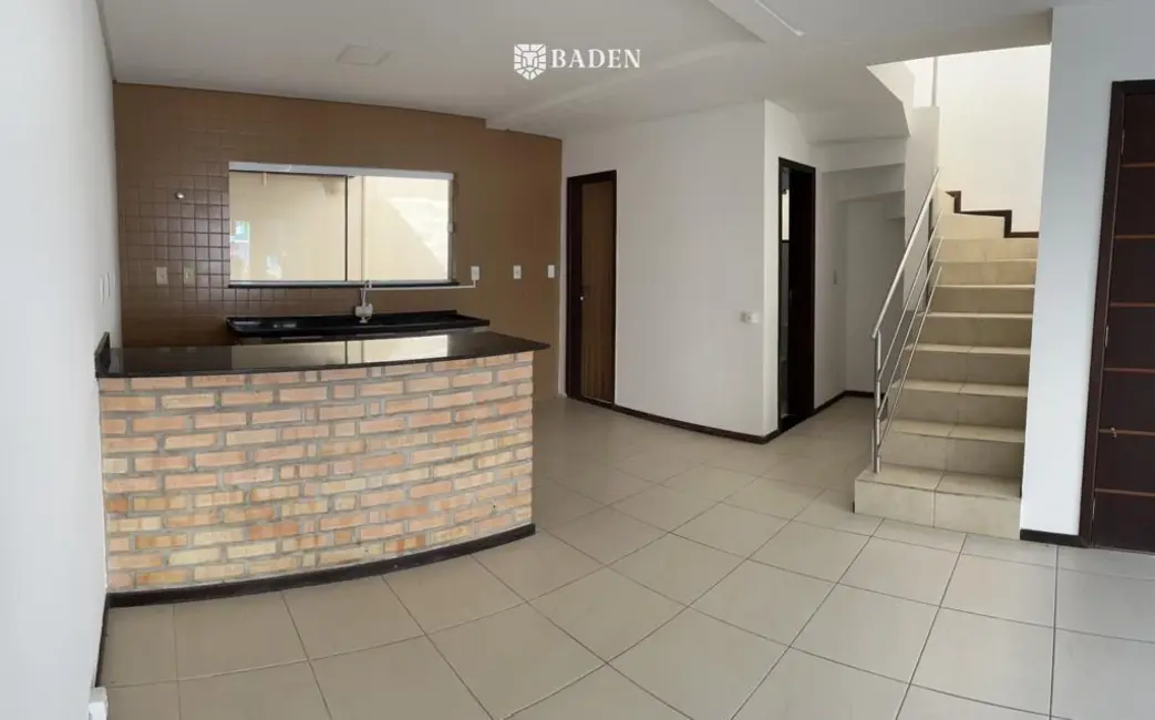 Foto 8 de Sobrado com 2 quartos à venda, 105m2 em Camboriu - SC