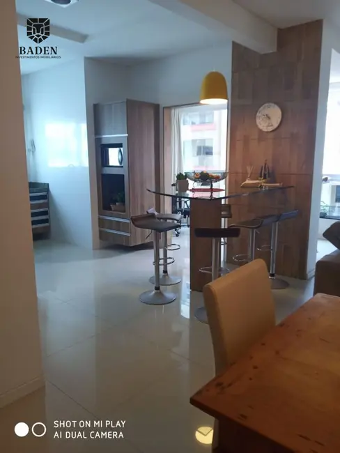 Foto 4 de Apartamento com 3 quartos à venda, 147m2 em Meia Praia, Itapema - SC