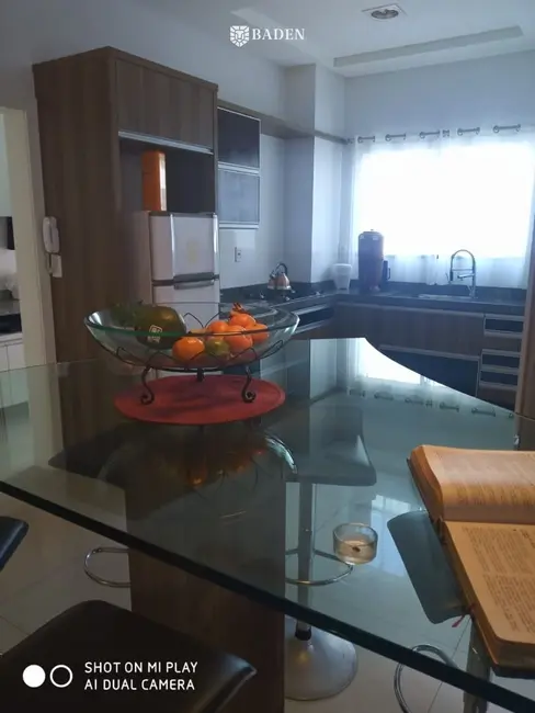 Foto 8 de Apartamento com 3 quartos à venda, 147m2 em Meia Praia, Itapema - SC