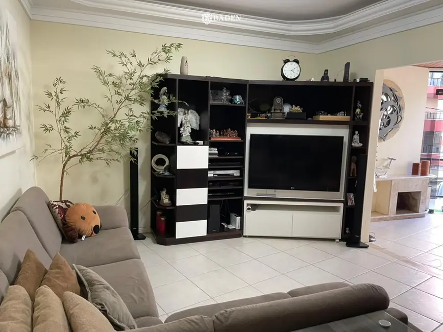 Foto 5 de Apartamento com 3 quartos à venda, 382m2 em Meia Praia, Itapema - SC