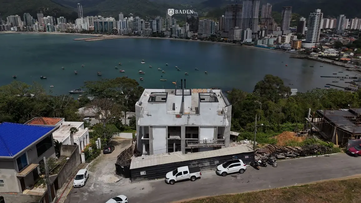 Casa com 4 quartos à venda, 507m2 em Itapema - SC - imagem 5 Foto 5 de Casa com 4 quartos à venda, 507m2 em Itapema - SC