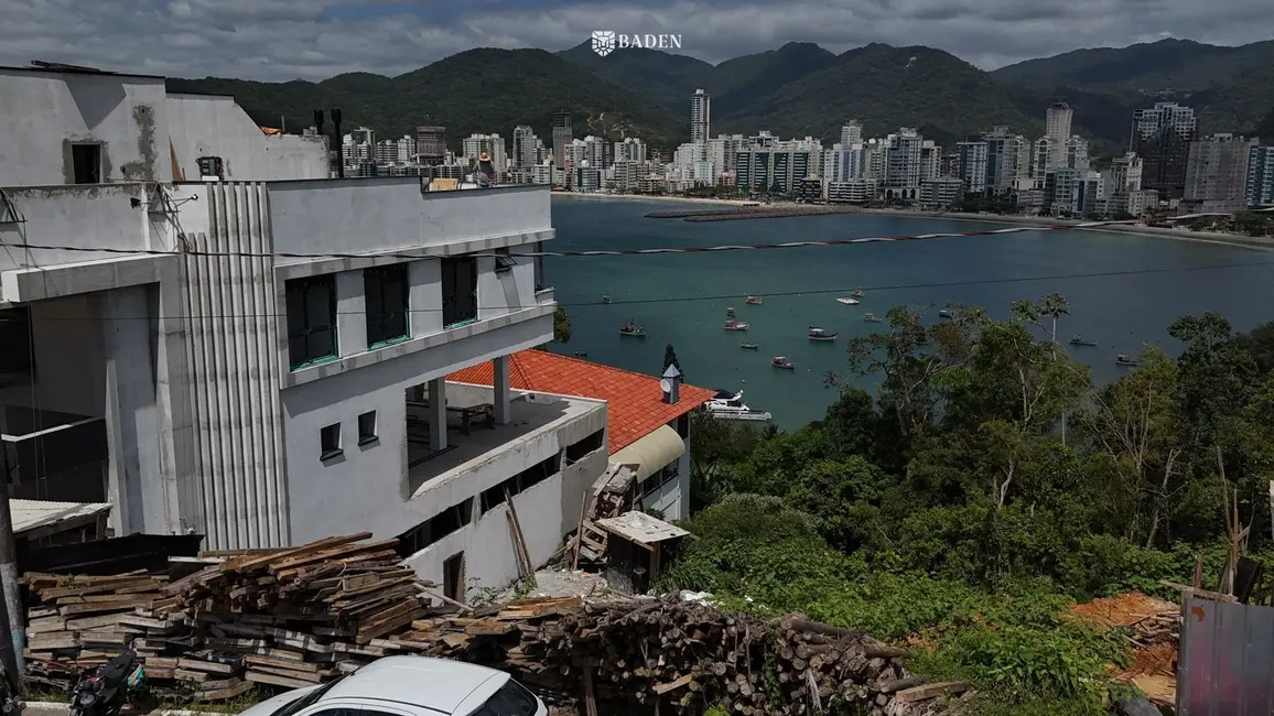 Casa com 4 quartos à venda, 507m2 em Itapema - SC - imagem 6 Foto 6 de Casa com 4 quartos à venda, 507m2 em Itapema - SC