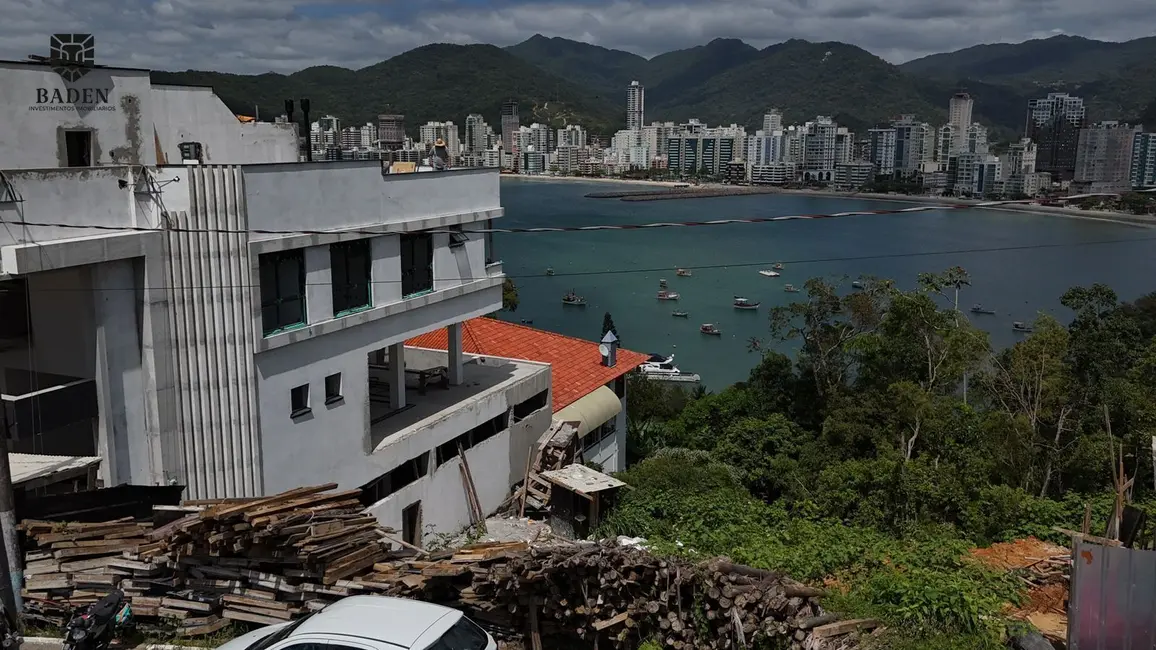 Foto 6 de Casa com 4 quartos à venda, 507m2 em Itapema - SC