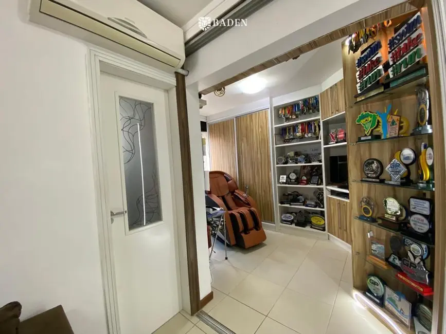 Foto 6 de Apartamento com 3 quartos à venda, 110m2 em Centro, Balneario Camboriu - SC