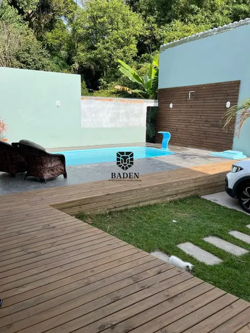 Foto 1 de Casa com 3 quartos à venda, 360m2 em Rio Tavares, Florianopolis - SC