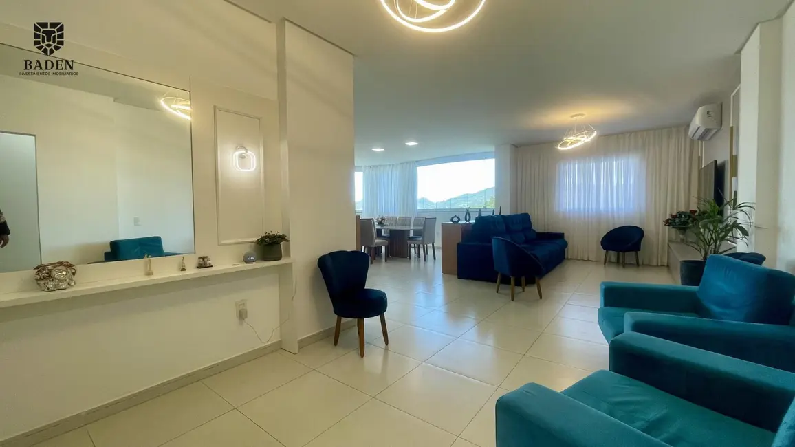 Apartamento com 3 quartos à venda, 153m2 em Centro, Balneario Camboriu - SC - imagem 2 Foto 2 de Apartamento com 3 quartos à venda, 153m2 em Centro, Balneario Camboriu - SC