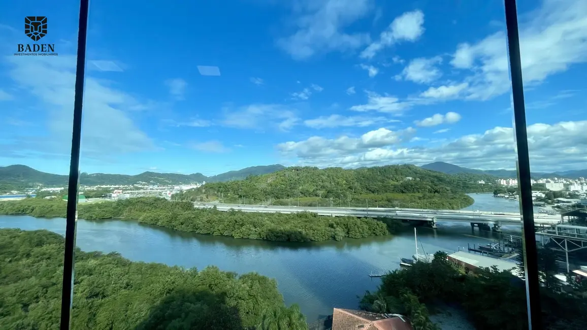 Apartamento com 3 quartos à venda, 153m2 em Centro, Balneario Camboriu - SC - imagem 8 Foto 8 de Apartamento com 3 quartos à venda, 153m2 em Centro, Balneario Camboriu - SC