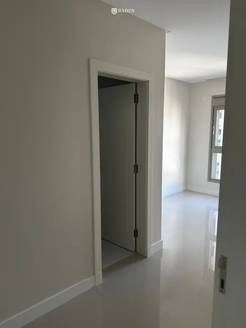 Foto 5 de Apartamento com 4 quartos à venda, 160m2 em Balneario Camboriu - SC
