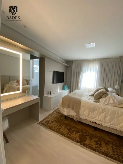 Foto 3 de Casa com 3 quartos à venda, 157m2 em Nova Esperança, Balneario Camboriu - SC