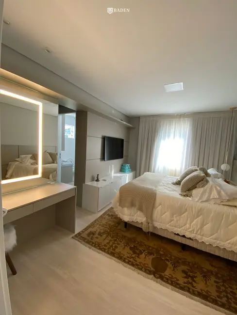 Foto 3 de Casa com 3 quartos à venda, 157m2 em Nova Esperança, Balneario Camboriu - SC