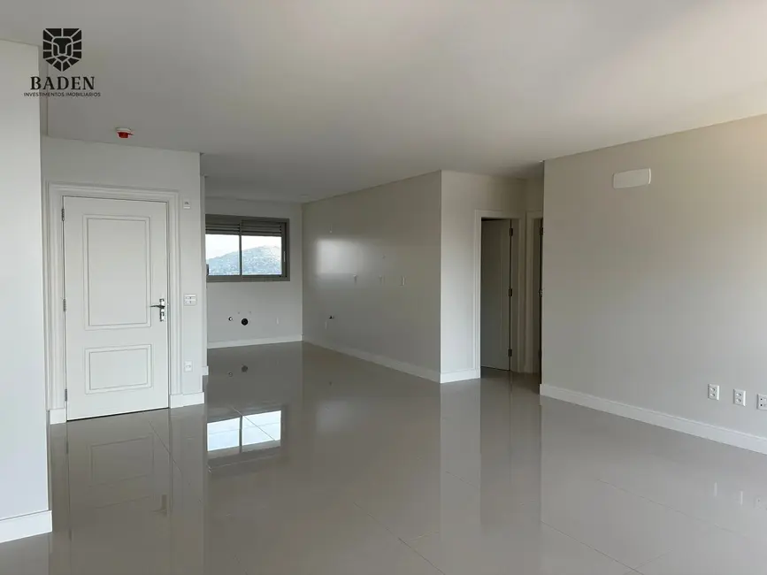 Foto 8 de Apartamento com 4 quartos à venda, 160m2 em Balneario Camboriu - SC