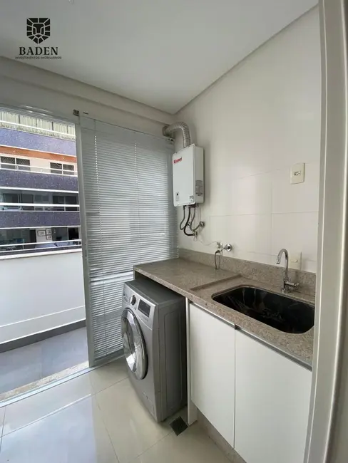 Apartamento com 3 quartos para alugar, 200m2 em Centro, Balneario Camboriu - SC - imagem 9 Foto 9 de Apartamento com 3 quartos para alugar, 200m2 em Centro, Balneario Camboriu - SC