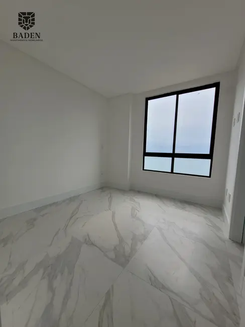 Foto 4 de Apartamento com 3 quartos à venda, 125m2 em Porto Belo - SC