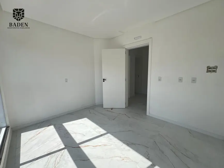 Apartamento com 3 quartos à venda, 90m2 em São Judas Tadeu, Balneario Camboriu - SC - imagem 9 Foto 9 de Apartamento com 3 quartos à venda, 90m2 em São Judas Tadeu, Balneario Camboriu - SC
