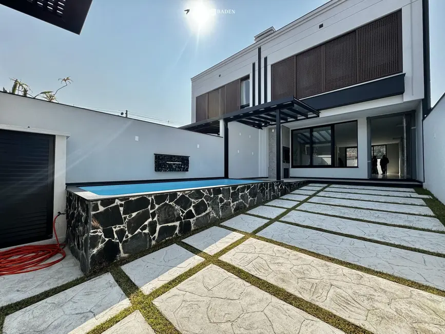 Foto 1 de Casa com 3 quartos à venda, 153m2 em São Francisco de Assis, Camboriu - SC