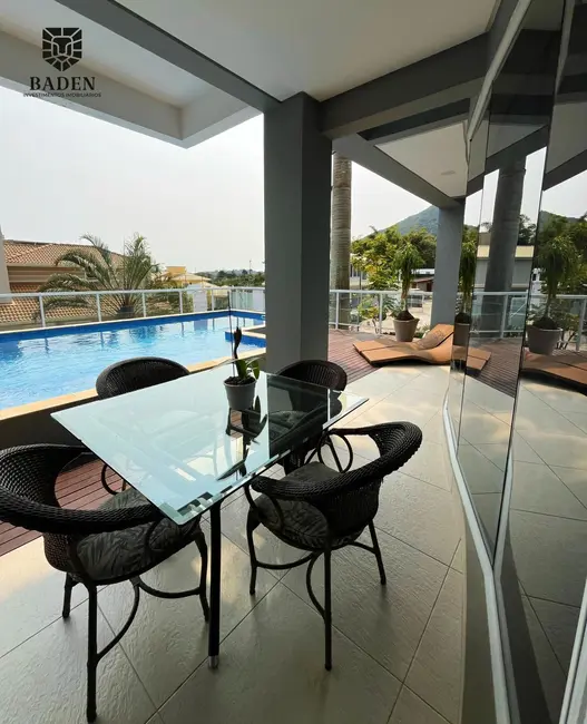 Casa com 3 quartos à venda, 350m2 em Santo Antônio de Lisboa, Florianopolis - SC - imagem 4 Foto 4 de Casa com 3 quartos à venda, 350m2 em Santo Antônio de Lisboa, Florianopolis - SC