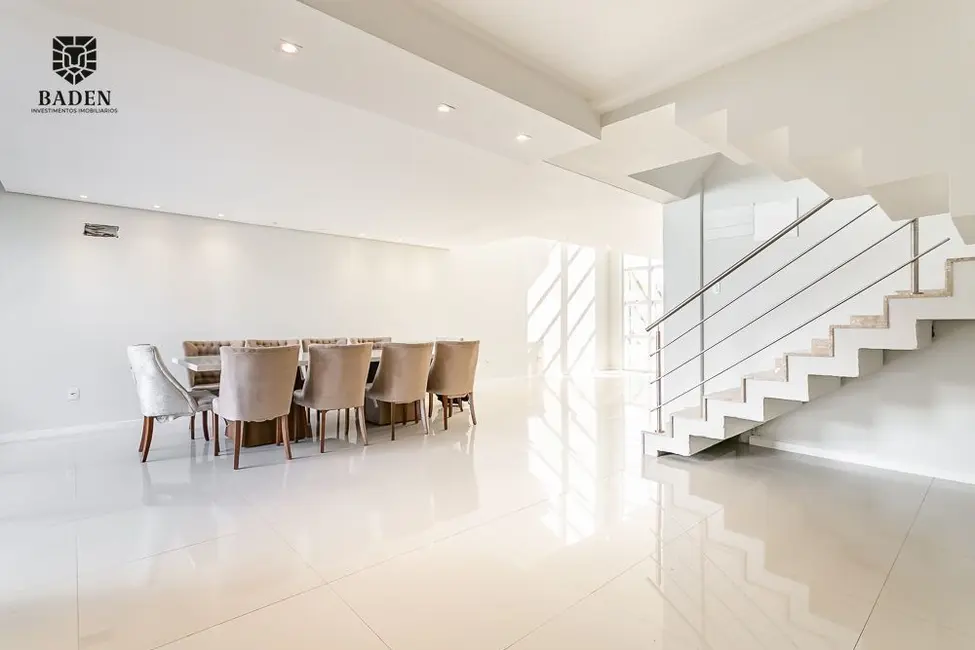 Casa com 3 quartos à venda, 192m2 em Prado de Baixo, Biguacu - SC - imagem 5 Foto 5 de Casa com 3 quartos à venda, 192m2 em Prado de Baixo, Biguacu - SC