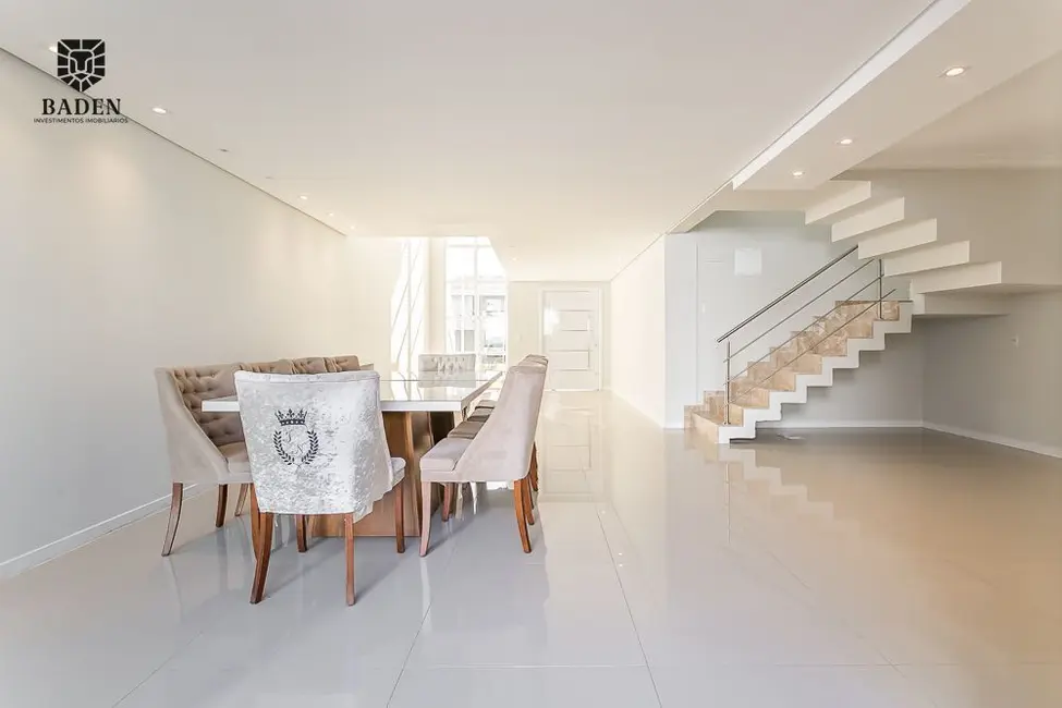 Casa com 3 quartos à venda, 192m2 em Prado de Baixo, Biguacu - SC - imagem 6 Foto 6 de Casa com 3 quartos à venda, 192m2 em Prado de Baixo, Biguacu - SC