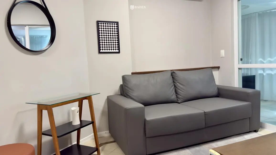Foto 5 de Apartamento com 2 quartos para alugar, 102m2 em Centro, Balneario Camboriu - SC