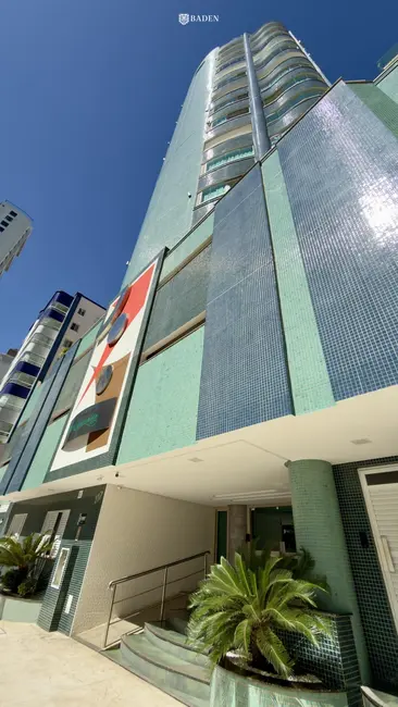Foto 2 de Apartamento com 2 quartos para alugar, 102m2 em Centro, Balneario Camboriu - SC