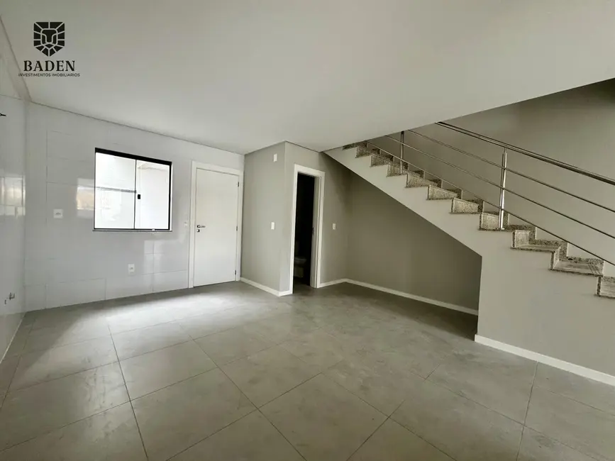Foto 5 de Casa com 3 quartos à venda, 141m2 em Nova Esperança, Balneario Camboriu - SC