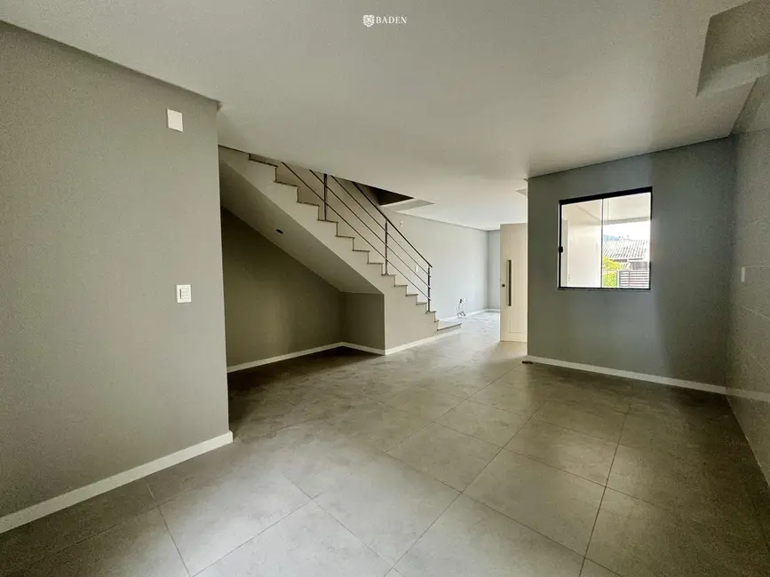 Foto 4 de Casa com 3 quartos à venda, 141m2 em Nova Esperança, Balneario Camboriu - SC