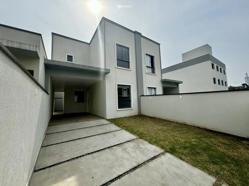 Foto 3 de Casa com 3 quartos à venda, 141m2 em Nova Esperança, Balneario Camboriu - SC