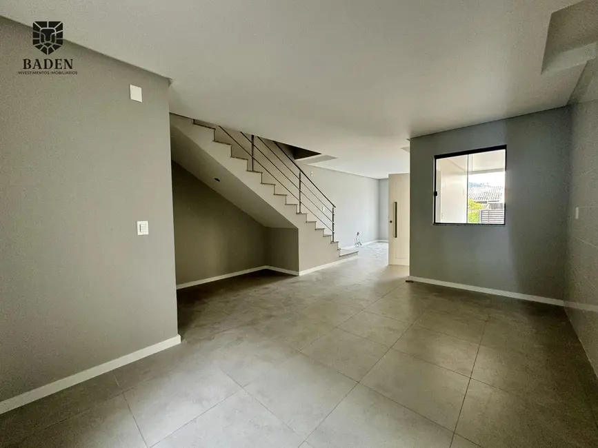 Foto 4 de Casa com 3 quartos à venda, 141m2 em Nova Esperança, Balneario Camboriu - SC