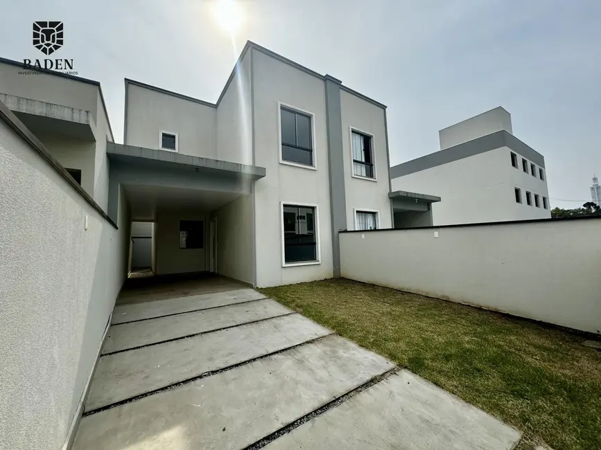 Foto 3 de Casa com 3 quartos à venda, 141m2 em Nova Esperança, Balneario Camboriu - SC