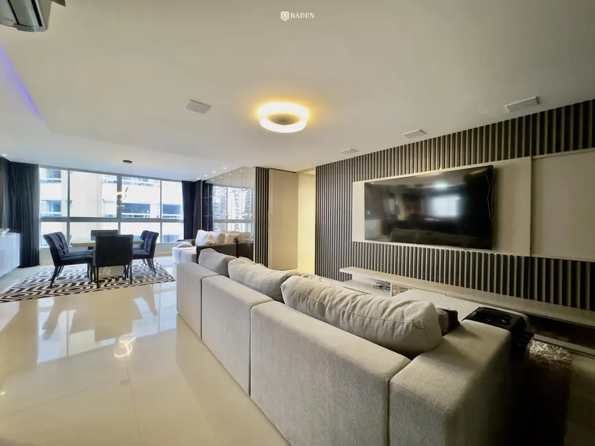 Foto 1 de Apartamento com 3 quartos para alugar, 128m2 em Centro, Balneario Camboriu - SC