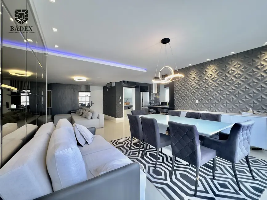 Apartamento com 3 quartos à venda, 128m2 em Centro, Balneario Camboriu - SC - imagem 7 Foto 7 de Apartamento com 3 quartos à venda, 128m2 em Centro, Balneario Camboriu - SC