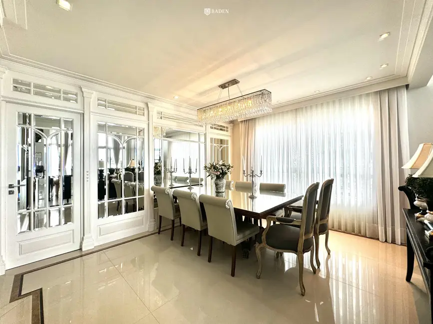 Foto 9 de Apartamento com 4 quartos à venda, 280m2 em Balneario Camboriu - SC