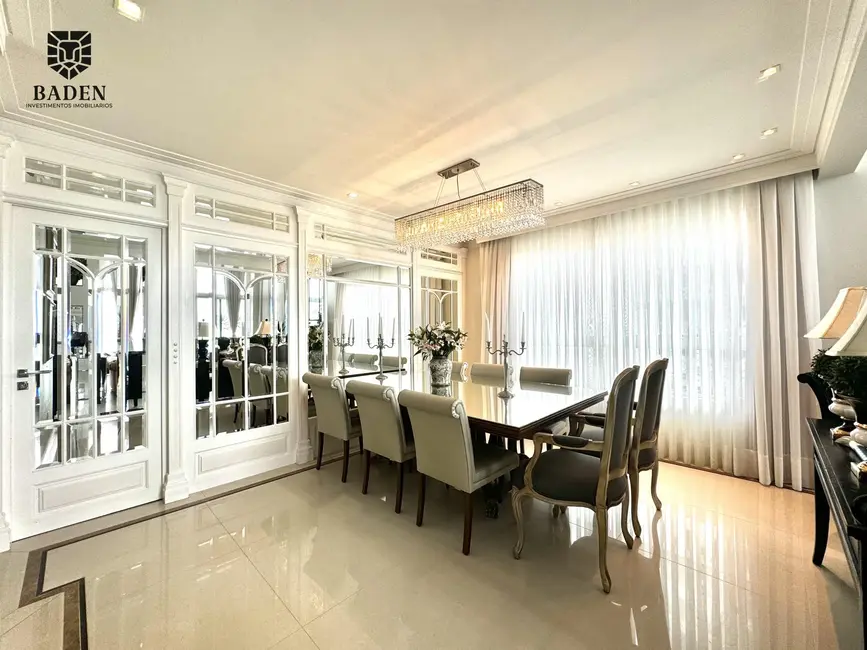 Foto 9 de Apartamento com 4 quartos à venda, 280m2 em Balneario Camboriu - SC