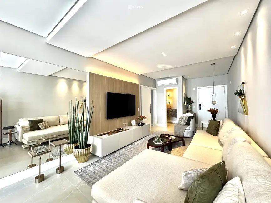 Apartamento com 4 quartos à venda, 143m2 em Centro, Balneario Camboriu - SC - imagem 1 Foto 1 de Apartamento com 4 quartos à venda, 143m2 em Centro, Balneario Camboriu - SC