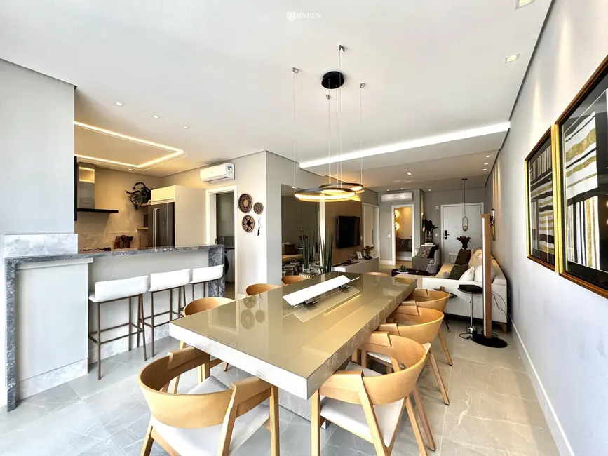 Apartamento com 4 quartos à venda, 143m2 em Centro, Balneario Camboriu - SC - imagem 3 Foto 3 de Apartamento com 4 quartos à venda, 143m2 em Centro, Balneario Camboriu - SC